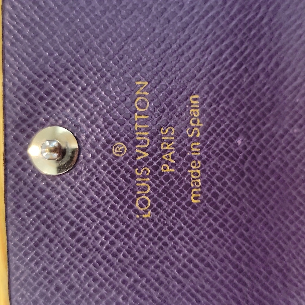 Authentic Louis Vuitton Epi Sarah Wallet - Picture 7 of 10